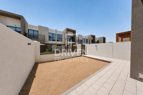 Radhus till försäljning i Dubai Land, Dubai, UAE 3 sovrum, 161 kvm Nr. 744289 - fotografi 18