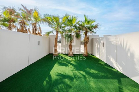 Townhouse in Mohammed Bin Rashid City, Dubai, UAE 2 bedrooms, 170 sq.m. № 683824 - photo 2