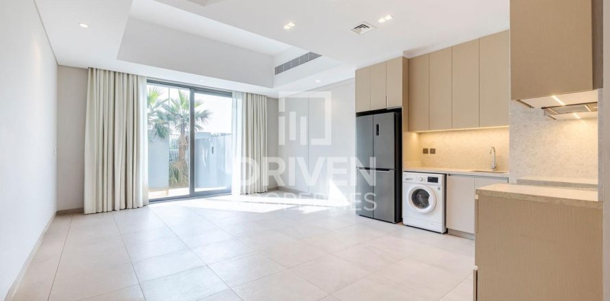 Townhouse in Mohammed Bin Rashid City, Dubai, UAE 2 bedrooms, 170 sq.m. № 683824