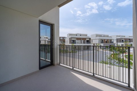 Vilë në Tilal Al Ghaf, Dubai, Emiratet e Bashkuara Arabe 4 dhoma gjumi, 235 m2. № 700393 - Foto 15