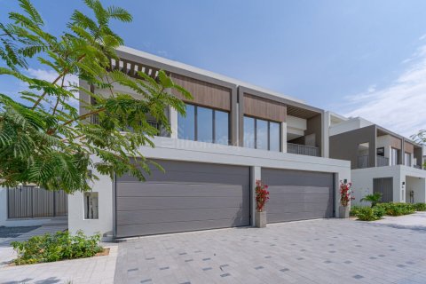 Vilë në Tilal Al Ghaf, Dubai, Emiratet e Bashkuara Arabe 4 dhoma gjumi, 235 m2. № 700393 - Foto 22