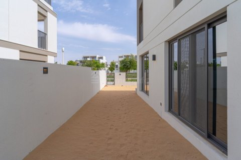 Vilë në Tilal Al Ghaf, Dubai, Emiratet e Bashkuara Arabe 4 dhoma gjumi, 235 m2. № 700393 - Foto 17