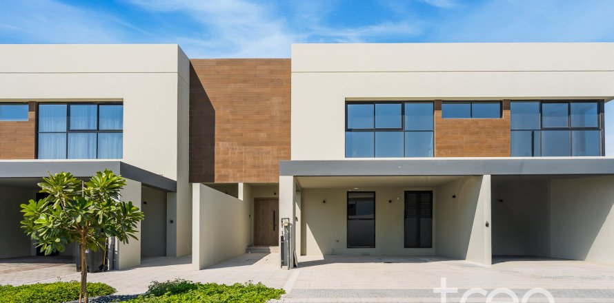 Řadový dům v Dubai, SAE 3 ložnice, 289.95 m² Č.: 733220