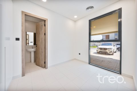 Řadový dům v Dubai, SAE 3 ložnice, 289.95 m² Č.: 733220 - fotografie 8