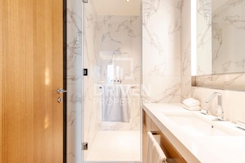 Apartamento en alquiler en Downtown Dubai (Downtown Burj Dubai), Dubai, EAU 2 dormitorios, 117.43 m2 № 768095 - foto 16
