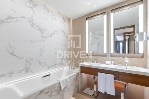Apartamento en alquiler en Downtown Dubai (Downtown Burj Dubai), Dubai, EAU 2 dormitorios, 117.43 m2 № 768095 - foto 17