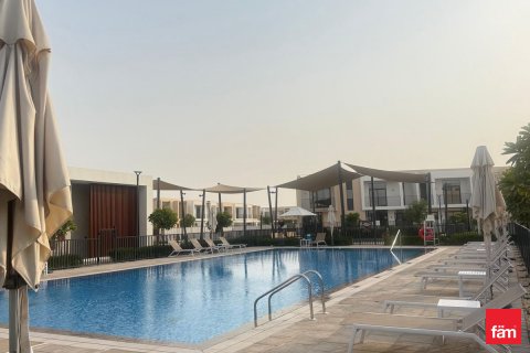 Villa in affitto a Dubai, EAU 3 camere da letto, 137.8 mq. № 629318 - foto 20