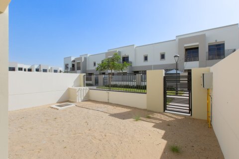 Townhouse în Town Square, Dubai, EAU 3 dormitoare, 191 mp. №712213