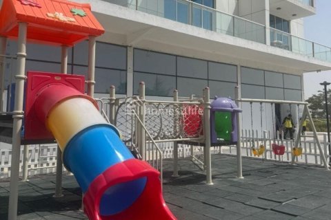 Appartamento in vendita a Dubai Studio City, Dubai, EAU 2 camere da letto, 111 mq. № 712208 - foto 17