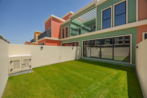 Řadový dům v Damac Lagoons, Dubai, SAE 3 ložnice, 144 m² Č.: 712210 - fotografie 2