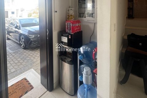 Rumah bandar di DAMAC Hills (Akoya by DAMAC), Dubai, UAE 3 bilik tidur, 112 meter persegi № 712211 - foto 26