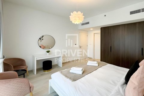 Apartmán v Umm Suqeim, Dubai, SAE 2 spálne, 100.99 m2 č. 746781 - Fotografia 8