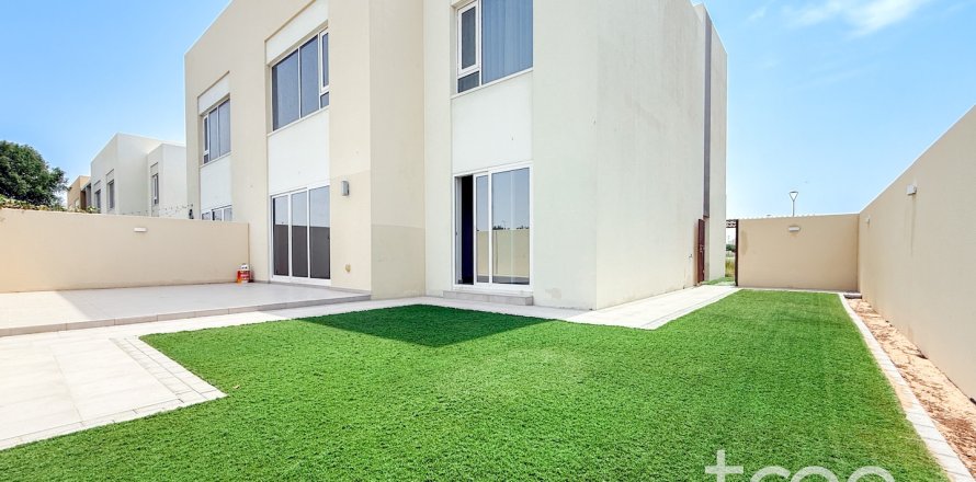 Apartment in Dubai South (Dubai World Central), Dubai, UAE 3 bedrooms, 20.62 sq.m. № 761451