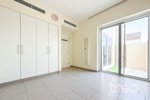 Apartment in Dubai South (Dubai World Central), Dubai, UAE 3 bedrooms, 20.62 sq.m. № 761451 - photo 11