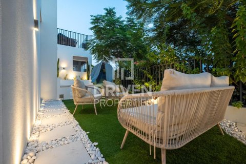 Vila u gradu Arabian Ranches 3, Dubai, UAE 4 spavaće sobe, 177.54 m2 Br. 741734 - Slika 23