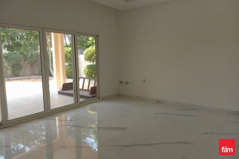 Villa à louer à Dubai, EAU 4 chambres, 552 m2 № 638234 - photo 1