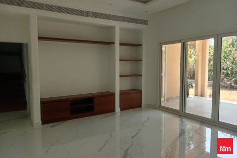 Villa à louer à Dubai, EAU 4 chambres, 552 m2 № 638234 - photo 6
