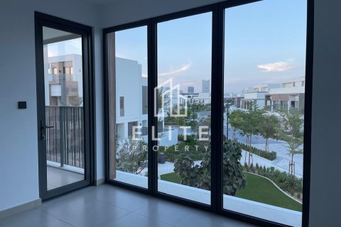 Tilal Al Ghaf、Dubai、UAE にあるヴィラの賃貸物件 5ベッドルーム、256 m2、No736601 - 写真 3