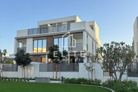 Tilal Al Ghaf、Dubai、UAE にあるヴィラの賃貸物件 5ベッドルーム、256 m2、No736601 - 写真 2