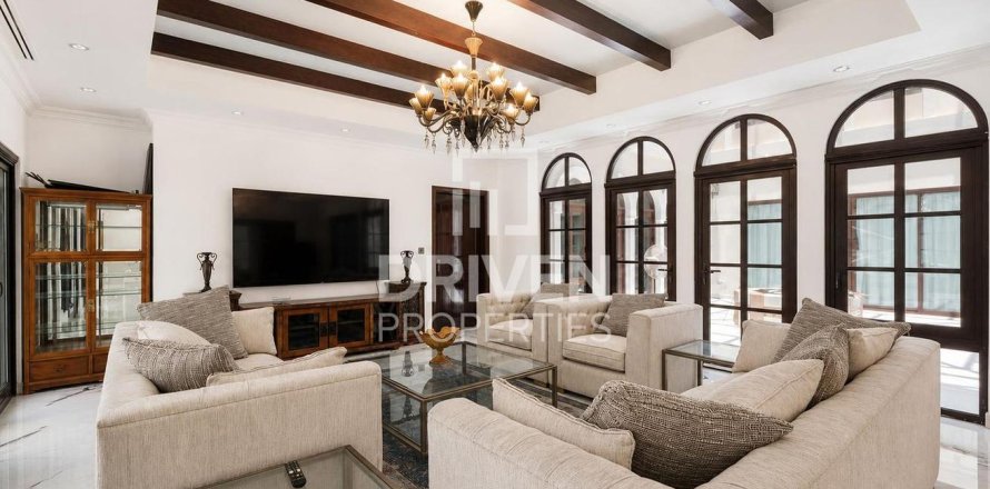 Villa i The Villa, Dubai, UAE 7 soveværelser, 1466.57 kvm № 741844