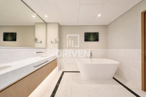 Huoneisto Palm Jumeirah, Dubai, Arabiemiraatit 1 makuuhuone, 103.03 m2 № 741846 - kuva 12