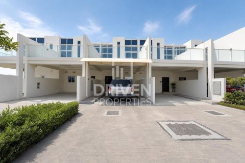 Townhouse sa Dubai, UAE 2 silid-tulugan, 133.41 sq.m. № 741840 - larawan 21