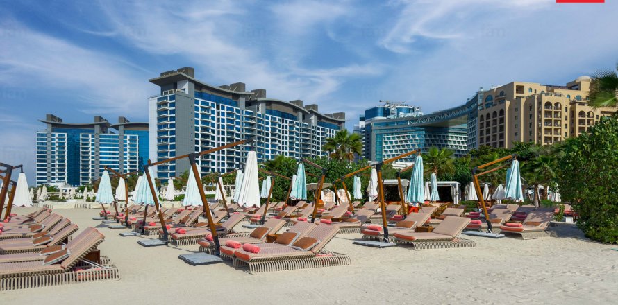 Lakás itt: Palm Jumeirah, Dubai, EAE, 1 hálószoba, 66.4 m², azonosító: 695144