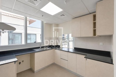 Lägenhet uthyres i Meydan, Dubai, UAE 2 sovrum, 124.4 kvm Nr. 746652 - fotografi 12