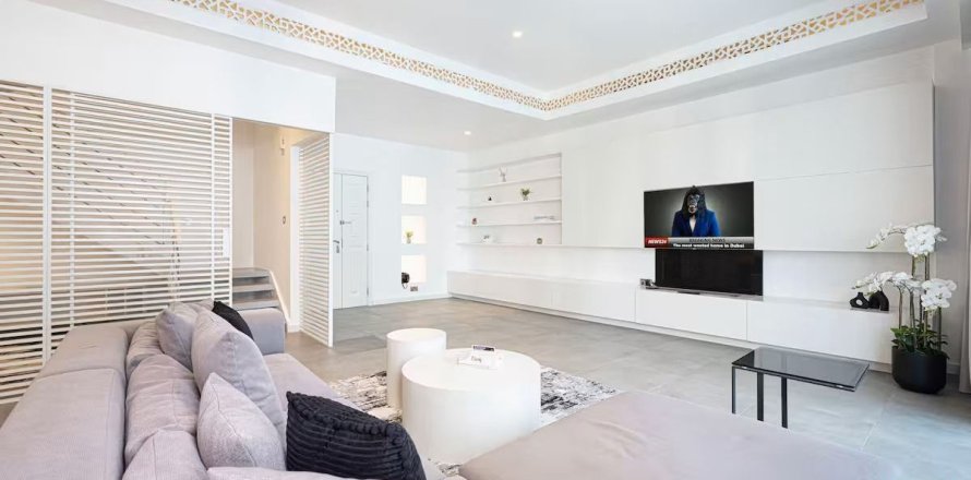 Dzīvoklis Dubai Marinajā, AAE 4 istabas, 231 m2 Nr. 696746