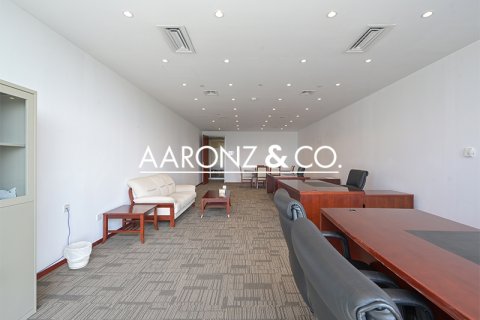 Kancelarija u Sheikh Zayed Road, Dubai, UAE 62 m2 Br. 688181
