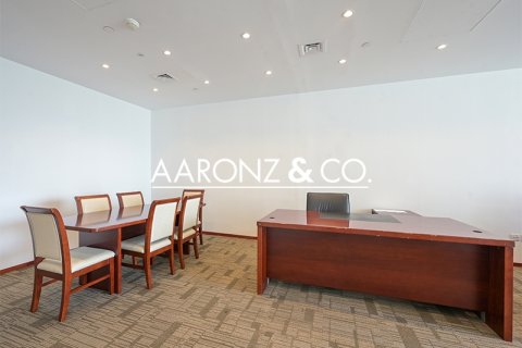 Ured u gradu Sheikh Zayed Road, Dubai, UAE 62 m2 Br. 688181 - Slika 7
