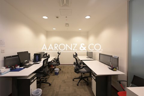 Kancelária v Sheikh Zayed Road, Dubai, SAE 66 m2 č. 688179 - Fotografia 8