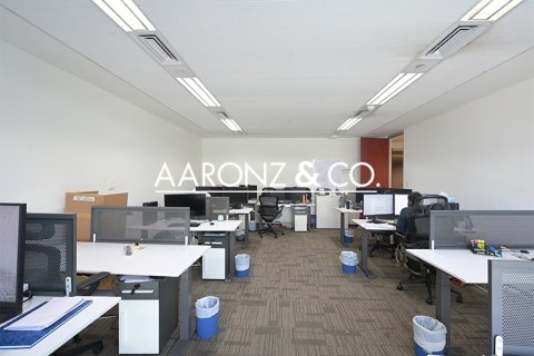 Kancelária v Sheikh Zayed Road, Dubai, SAE 66 m2 č. 688179 - Fotografia 4