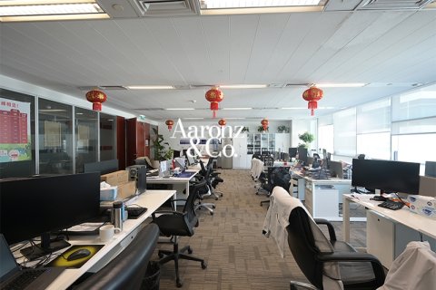 Opisina sa Sheikh Zayed Road, Dubai, UAE 359 sq.m. № 688180