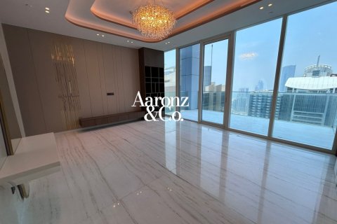 Penthouse in Jumeirah Lake Towers, Dubai, UAE 4 bedrooms, 553 sq.m. № 688183 - photo 3
