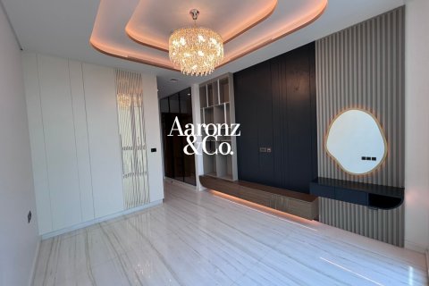 Penthouse in Jumeirah Lake Towers, Dubai, UAE 4 bedrooms, 553 sq.m. № 688183 - photo 6