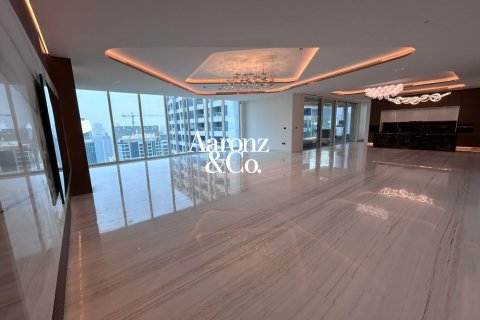 Penthouse in Jumeirah Lake Towers, Dubai, UAE 4 bedrooms, 553 sq.m. № 688183