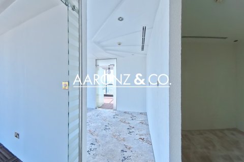 Iroda itt: Jumeirah Lake Towers, Dubai, EAE, 126 m², azonosító: 688177 - fénykép 4