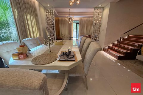 Kamienica do wynajęcia w Dubai, ZEA 5 sypialnie, 324 mkw., nr 698914 - zdjęcie 12