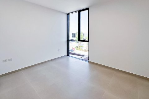 Townhouse til salg i Tilal City, Sharjah, UAE 4 soveværelser, 246.38 kvm № 749457 - foto 8