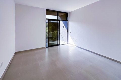 Townhouse til salg i Tilal City, Sharjah, UAE 4 soveværelser, 246.38 kvm № 749457 - foto 2