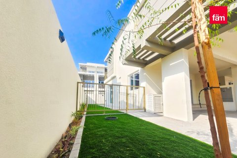 Townhouse in Dubai, UAE 3 bedrooms, 182.6 sq.m. № 647927 - photo 4