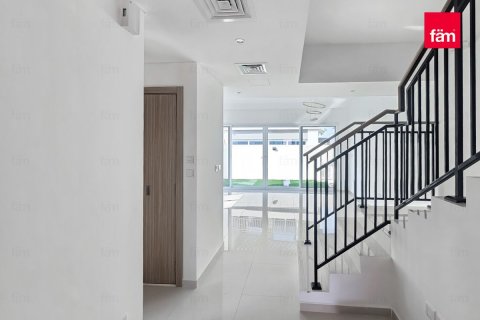 Townhouse in Dubai, UAE 3 bedrooms, 182.6 sq.m. № 647927 - photo 12