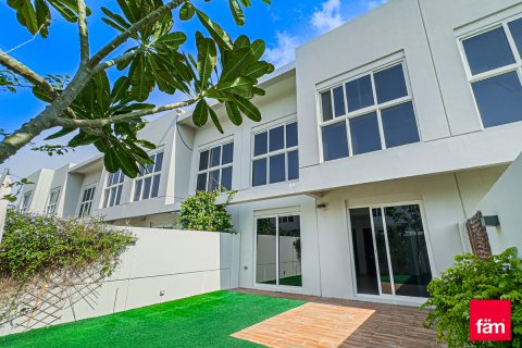 Vilă de închiriat în Dubai, EAU 3 dormitoare, 168.9 mp. №655793 - poză 3