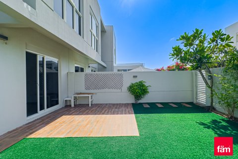 Vilă de închiriat în Dubai, EAU 3 dormitoare, 168.9 mp. №655793 - poză 5