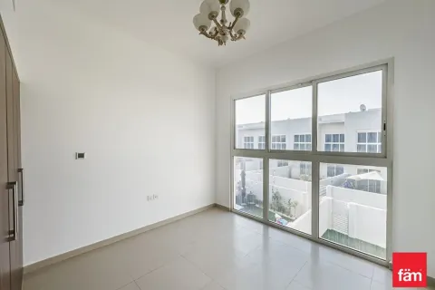Vilă de închiriat în Dubai, EAU 3 dormitoare, 168.9 mp. №655793 - poză 16