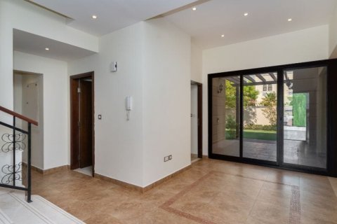 Σπίτι σε Mudon, Dubai, ΗΑΕ 4 υπνοδωμάτια, 309 τ.μ. Αρ. 677489 - φωτογραφία 6