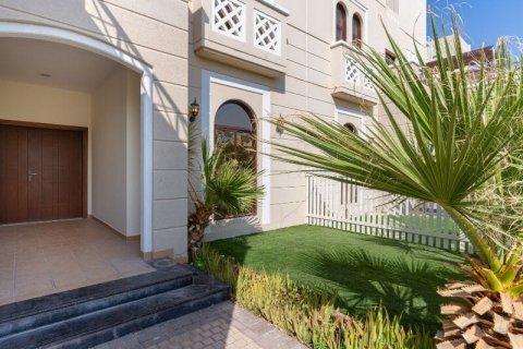 Σπίτι σε Mudon, Dubai, ΗΑΕ 4 υπνοδωμάτια, 309 τ.μ. Αρ. 677489 - φωτογραφία 2