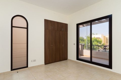 Σπίτι σε Mudon, Dubai, ΗΑΕ 4 υπνοδωμάτια, 309 τ.μ. Αρ. 677489 - φωτογραφία 10