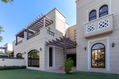 تاون هاوس في مُدُنْ، دبي 4 غرفة نوم ، 309 متر مربع . ر قم 677489